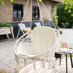 Vita5 Macramé Hangstoel - Voor Binnen En Buiten - Zonder Standaard - Incl. Kussen, Boekenvak En Beschermhoes - Tot 150kg - Beige -Gardena Winkel 1200x1200 221
