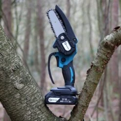 NovarGarden® Mini Kettingzaag NG1 - Met 2x Accu - Takkenzaag - Snoeizaag - Electrisch - Handzaag - Boomzaag - 21V -Gardena Winkel 1200x1200 260