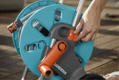 GARDENA - AquaRoll CleverRoll S Set Slangenwagen - Incl. 20 M Slang - Maximaal 40 M Opbergcapaciteit -Gardena Winkel 1200x800 142
