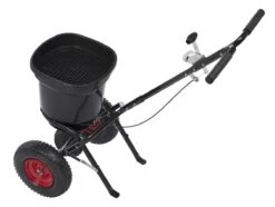 Kreator KRTGR9005 Strooiwagen - 300 Tot 370 Cm Strooibreedte - 23 Liter -Gardena Winkel 1200x904 1