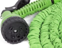 Benson - Tuinslang - Fexibel - 10 Meter - Tuinslang Met Koppeling - Spuitpistool - Groen 8 Benson - Tuinslang - Fexibel - 10 Meter - Tuinslang Met Koppeling - Spuitpistool - Groen -Gardena Winkel 1200x934