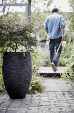 Capi Europe - Vaas Elegant Deluxe Rib NL - 56x84 - Zwart - Voor Binnen En Buiten - KBLR1132 -Gardena Winkel 786x1200