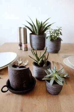 Capi Europe - Set Van 4 - Bloempot Binnen - Rib Antraciet -Gardena Winkel 800x1200 45