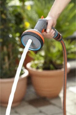 GARDENA - Comfort Broeskop - 5 Straalsoorten - Grijs -Gardena Winkel 801x1200 1