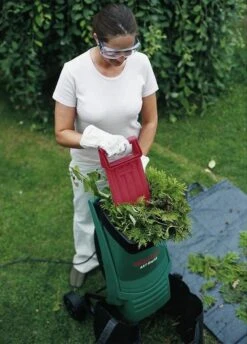 Bosch AXT Rapid 2200 Hakselaar - 2200 W - 90 Kg/u -Gardena Winkel 862x1200